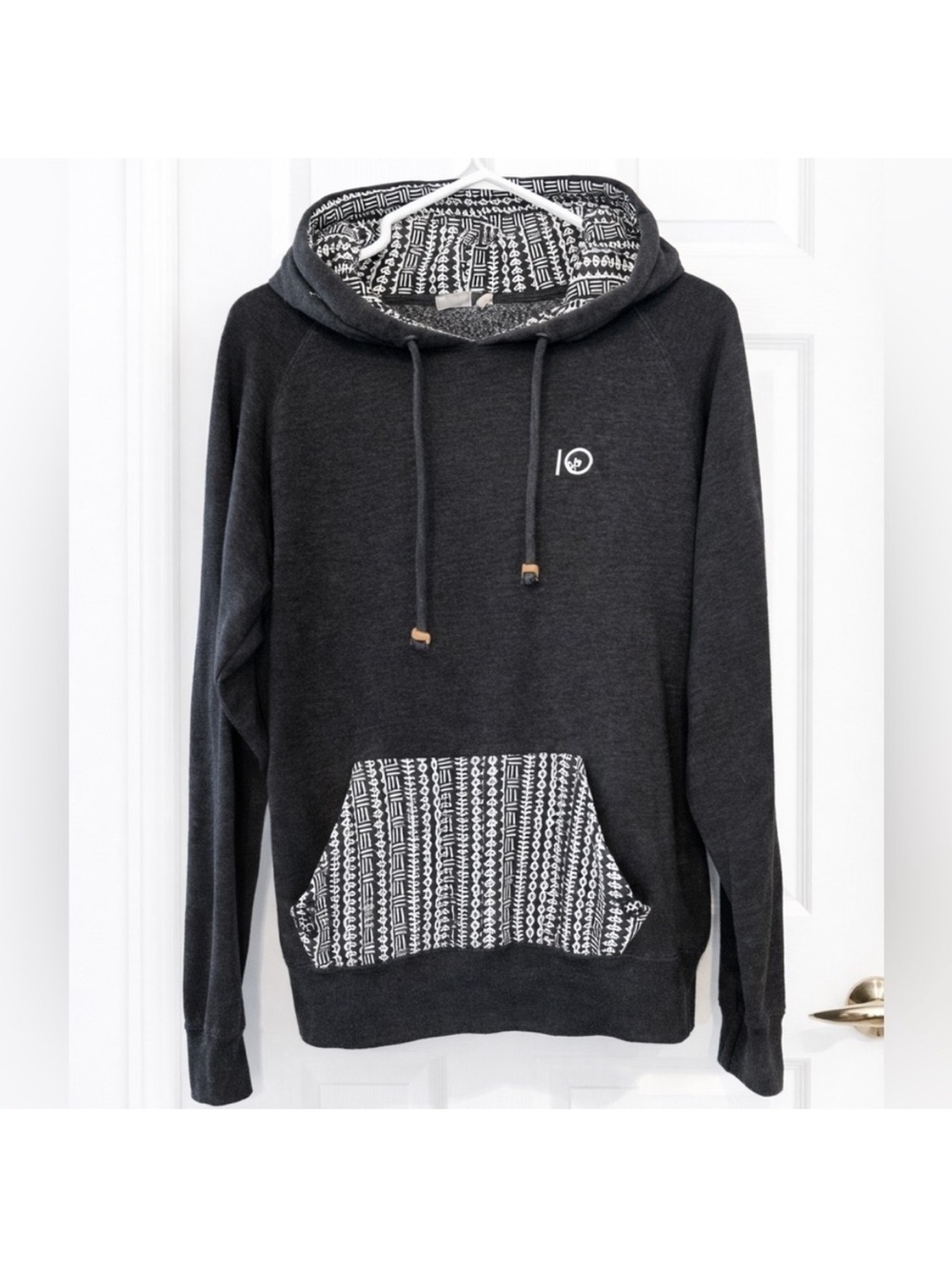 Tentree Charcoal Hooded Sweatshirt with Black & White Patterned Pocket